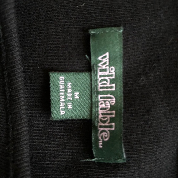 Black Long Sleeve Crop Top - Picture 4 of 4